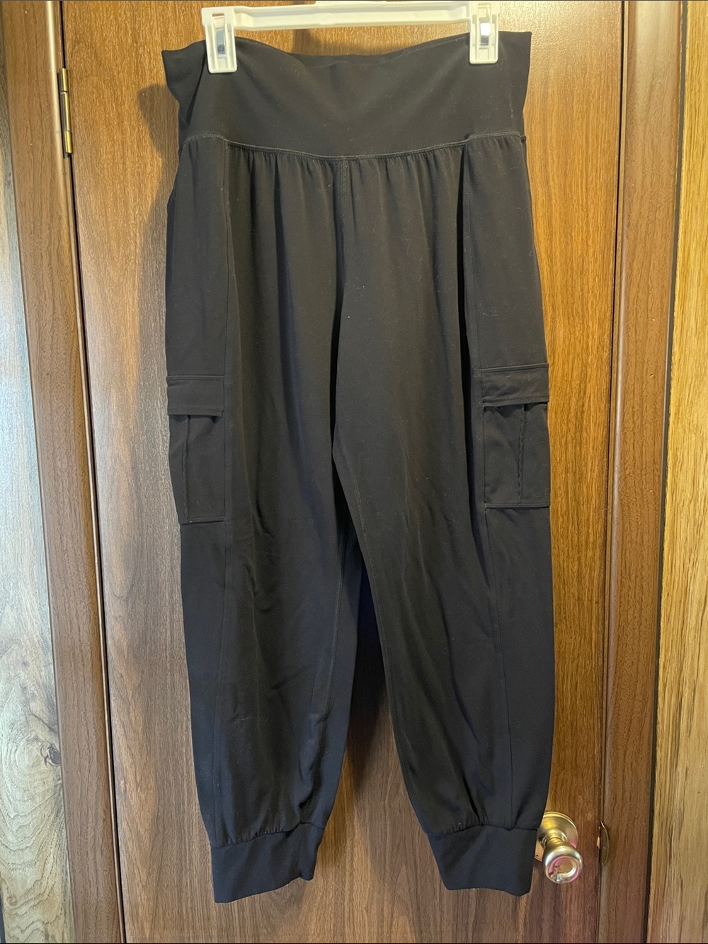 Athleta Black Salutation Cargo Jogger